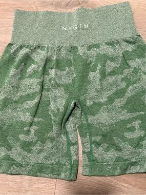 NVGTN Green Camo women's Shorts medium